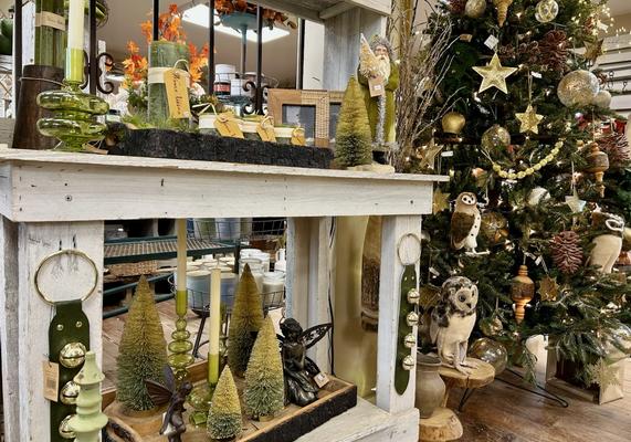 Gift Store Christmas Lime